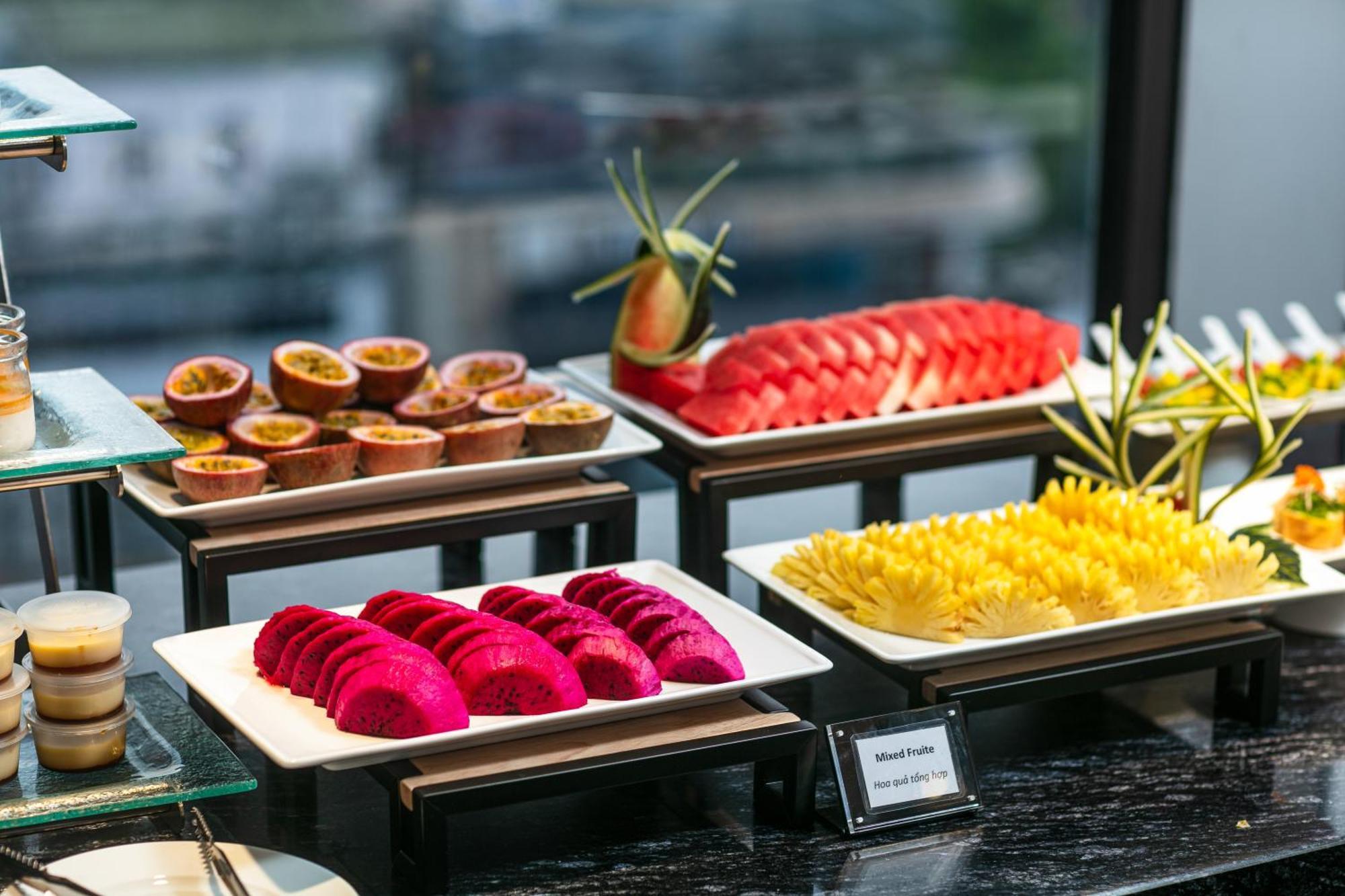 May De Ville Lakeside Hotel Hanoi Exterior photo A selection of tropical fruit